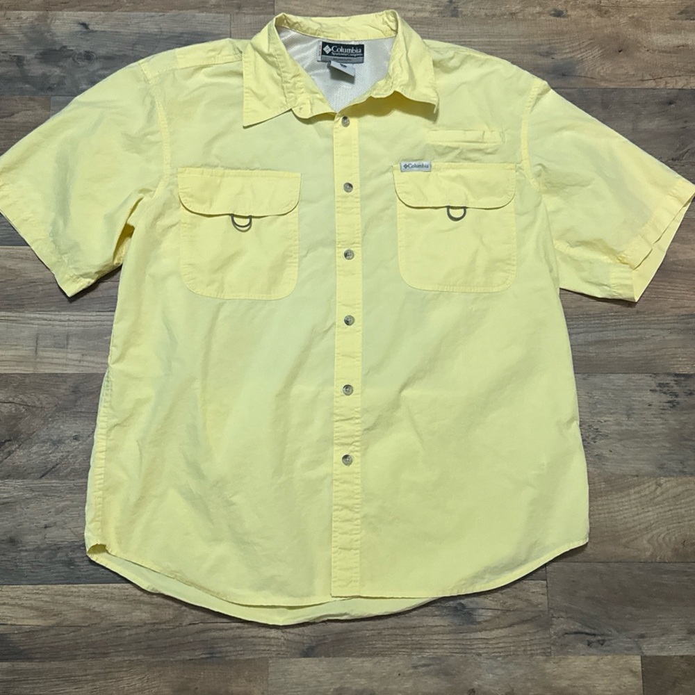 Columbia Men's Bright Yellow Casual Button Down Shirt